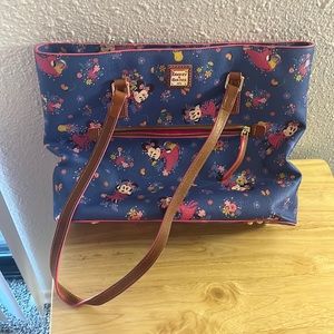 Disney dooney and Burke flower and garden